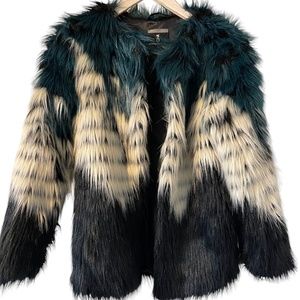 faux fur blue/white/ black
